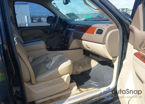 2011 Chevrolet Tahoe Ltz из США, поврежденный, VIN 1GNSCCE0XBR292983